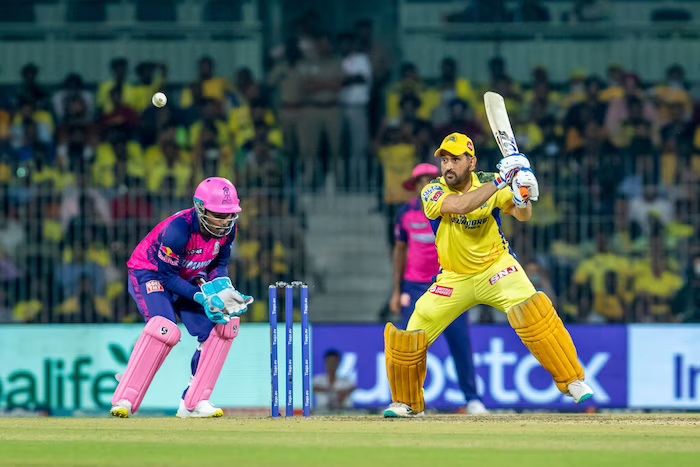 41 ఏళ్ల MS ధోని మరింత భయంకరంగా మారాడు, IPL 20వ ఓవర్లో భీకరంగా పరుగులు చేశాడు, అత్యధిక సిక్సర్లు కొట్టాడు