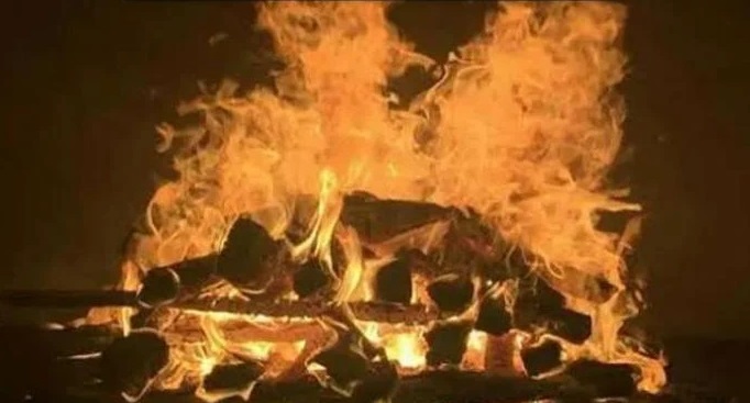 “నా పిల్లలు వచ్చారా?” చివరి శ్వాస వరకు అడుగుతూనే ఉన్న తండ్రి; చనిపోయిన తర్వాత కూడా రాలేదు