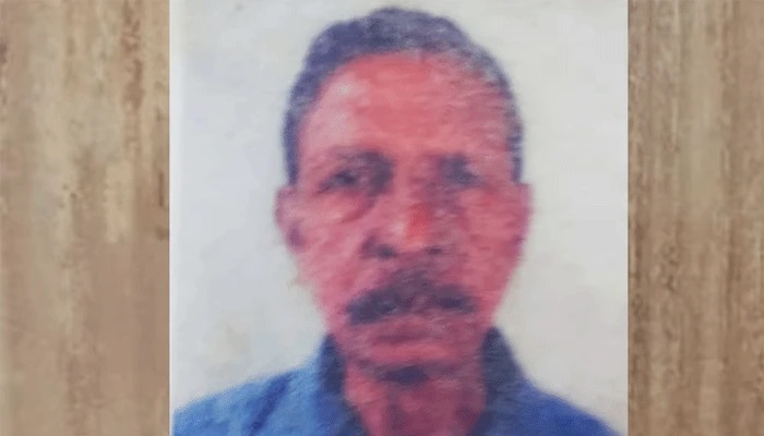 మూడు రోజులు శవంతో ఉన్నా భర్త చనిపోయినట్లు భార్యకు తెలియలేదు; నేలమీద పడి ఉన్న మృతదేహానికి పురుగులు పట్టాయి