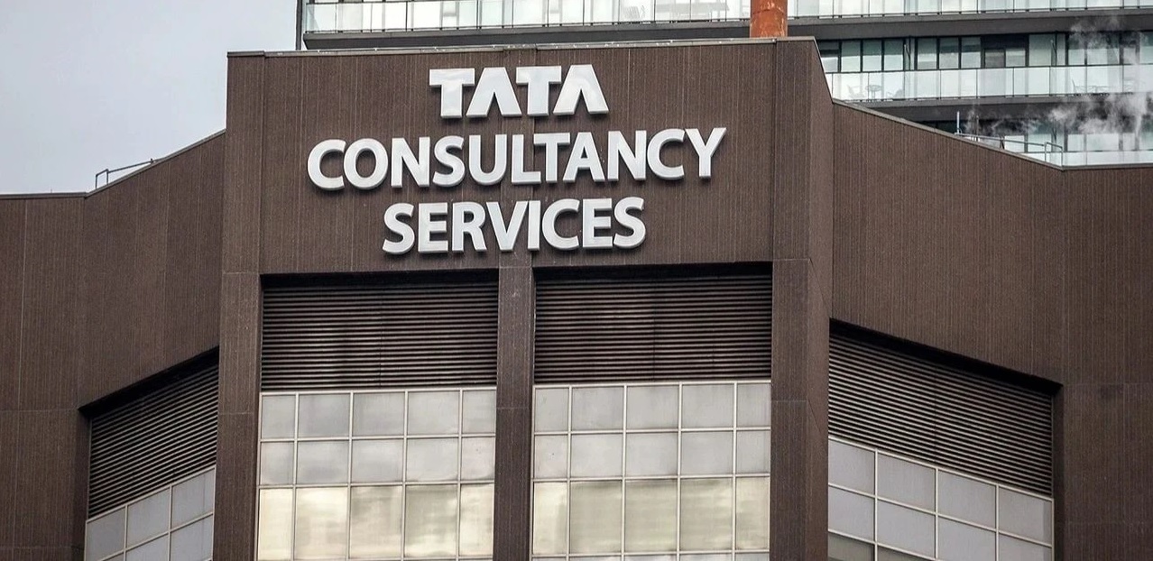 టీసీఎస్ (TCS) నుండి 12 వేల మంది ఉద్యోగులను తొలగిస్తున్నారు, ఎంత జీతం ఇస్తారు? తెలిస్తే ఆశ్చర్యపోతారు