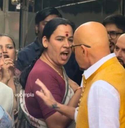 మేనల్లుడు ఈశాన్ రోషన్ పెళ్లిలో గందరగోళం.. రాకేశ్ రోషన్ ఎవరితో గొడవ పడ్డారో ఈ వీడియోలో చూడండి!