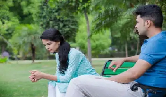 వివాహితకు పెళ్లి ఆశ చూపి లైంగిక సంబంధం.. అది అత్యాచారం కాదు: సుప్రీంకోర్టు తీర్పు