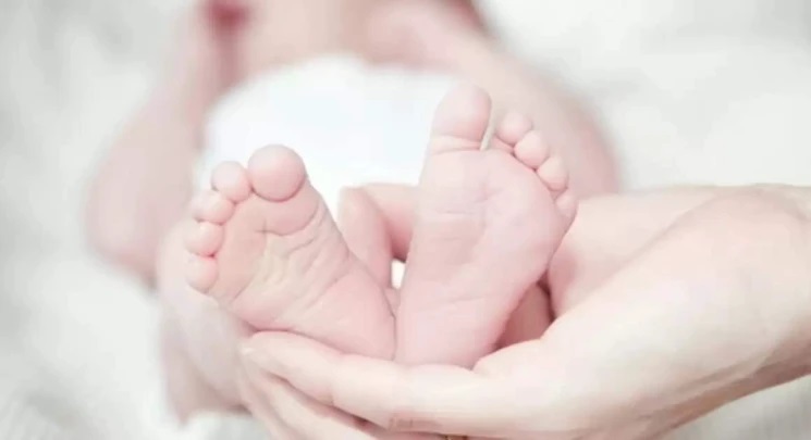 షాకింగ్… పాలు తాగుతూ ఊపిరాడక పసిబిడ్డ మృతి!