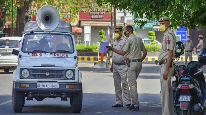 ఢిల్లీలో తెరిచి ఉన్న మృత్యు కుహరాలు: కమల్ ధ్యానీ తర్వాత మరో యువకుడు మృతి