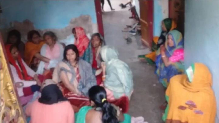 దారుణం: తండ్రి సమాధిపై మూత్ర విసర్జనను అడ్డుకున్నందుకు కాంట్రాక్టర్ హత్య; నోట్లోకి ఇనుప చువ్వను దించి హేయకృత్యం!