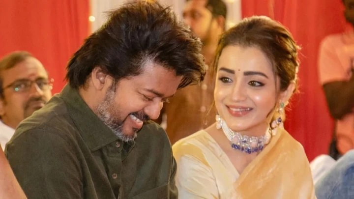 త్రిష కోసం కూడా మాట్లాడని విజయ్.. ఇక వేలు నాచియార్ ఫోటో దేనికి? ఎప్పుడు నోరు విప్పుతారు.. వెల్లువెత్తుతున్న విమర్శలు!