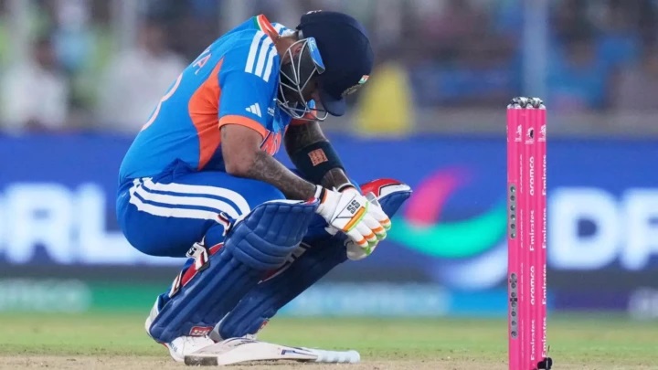 T20 ప్రపంచ కప్‌లో 1200 రోజుల తర్వాత భారత్ ఓటమి; సెమీఫైనల్‌కు వెళ్లాలంటే ఏం చేయాలి? సమీకరణాలు ఇవే!