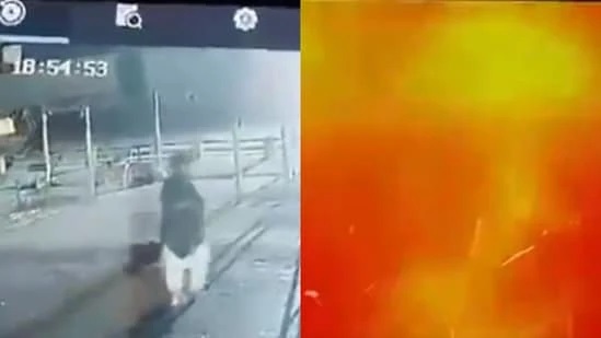 పాకిస్థాన్ చెక్పోస్ట్ సమీపంలో ఆత్మాహుతి దాడి, ఇద్దరు పోలీసుల మృతి