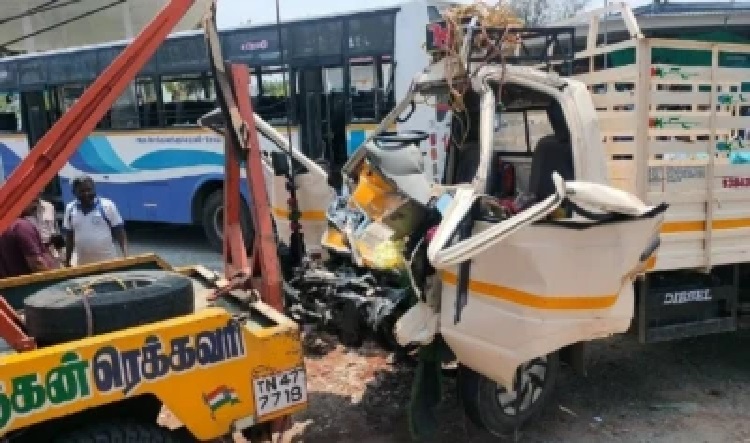 నియంత్రణ కోల్పోయిన ప్రభుత్వ బస్సు: ఎనిమిది మంది దుర్మరణం