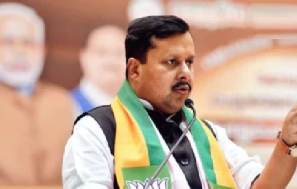 బీహార్ రాజకీయాలు: చివరి నిమిషంలో ప్లాన్ చేంజ్! నితిన్ నవీన్ రాజీనామా అకస్మాత్తుగా వాయిదా; అసలేం జరిగింది?