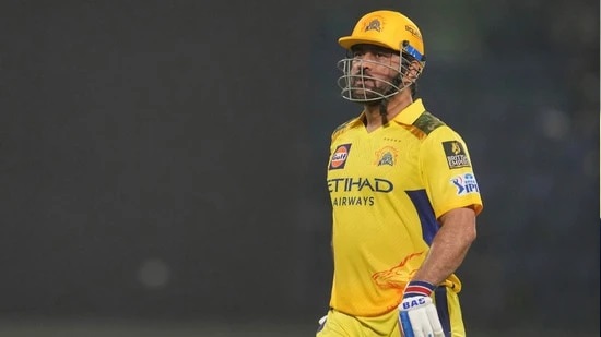 ట్రాఫిక్ నిబంధనల ఉల్లంఘన: రాంచీలో ఎంఎస్ ధోనీకి జరిమానా