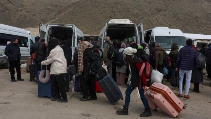 మాకొద్దు ఈ ఇరాన్.. వలస వెళ్తున్న ప్రజల దీనస్థితి! టర్కీ ఇచ్చిన షాక్!