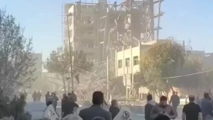 ఇరాన్‌ను కోలుకోలేని దెబ్బ తీసిన ఇజ్రాయెల్.. కొత్త నాయకుడి ఎంపిక సమావేశంపైనే దాడి!