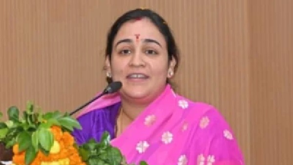 బాద్షా ‘టటీరీ’ పాటపై యూపీలో రేగిన వివాదం; స్టేజ్ షోలను నిషేధించాలని సీఎం యోగిని కోరిన అపర్ణా యాదవ్