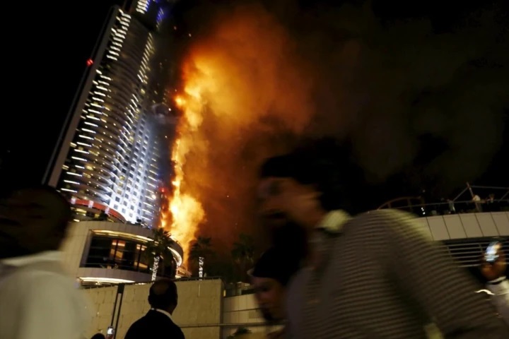 ఇజ్రాయెల్ తర్వాత UAEపైనే ఇరాన్ ఎందుకు దాడి చేస్తోంది? క్షిపణులు, డ్రోన్ల మోత.. అంతర్జాతీయ విమానాశ్రయాలపై అటాక్!