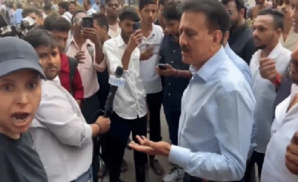 ‘ర్యాలీలు మైదానాల్లో చేసుకోరా?’: మంత్రిపై విరుచుకుపడ్డ మహిళా ప్రయాణికురాలు.. ముంబైలో హైడ్రామా!