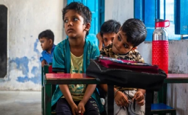 వచ్చే విద్యా సంవత్సరం నుండి నియంత్రణ; 18 ఏళ్ల లోపు పిల్లల స్క్రీన్ వినియోగాన్ని తగ్గించేందుకు చట్టం కావాలని బాలల హక్కుల కమిషన్ ఉత్తర్వు!
