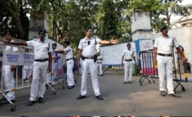 బెంగాల్ ఎన్నికలు: డైమండ్ హార్బర్‌లో ఐదుగురు పోలీసుల సస్పెన్షన్, రెండో దశ పోలింగ్‌కు ముందు 9 చోట్ల ఈడీ దాడులు