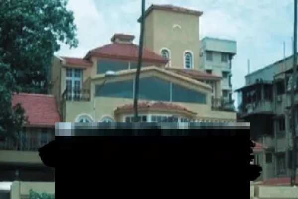 ఫిల్మ్ ఇండస్ట్రీలోని అరిష్ట బంగ్లా.. ముగ్గురు సూపర్ స్టార్లను సృష్టించి, చివరకు ముగ్గురి జీవితాలను నాశనం చేసింది!