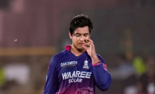 ‘అతడిని ల్యాబ్కు పంపండి’: వైభవ్ సూర్యవంశీ బ్యాట్లో ‘ఏఐ చిప్’ వాడుతున్నాడని ఆరోపణ!