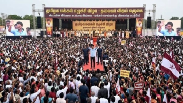 ఈవీఎం మెషీన్లో మోసం.. ఏ బటన్ నొక్కినా విజిల్కే ఓటు పడేలా బీజేపీ కుట్ర; డీఎంకే ఓటమికి ముందే సాకులు వెతుక్కుంటోంది: టీవీకే నేతల వైరల్ పోస్టులు!