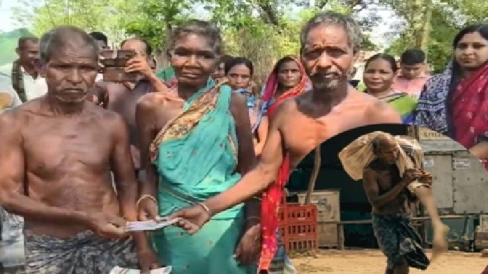 బ్యాంక్ కౌంటర్పై సోదరి అస్థిపంజరాన్ని ఉంచిన జీతూ ముండాకు దక్కిన న్యాయం.. అతనికి అందిన సహాయం ఇదే!