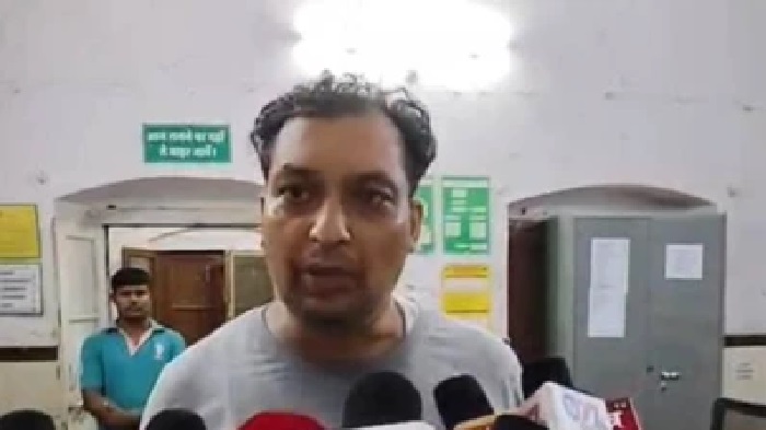 మధ్యప్రదేశ్ ధార్లో భారీ రోడ్డు ప్రమాదం: ఇద్దరు పిల్లలతో సహా 12 మంది మృతి, 13 మంది పరిస్థితి విషమం