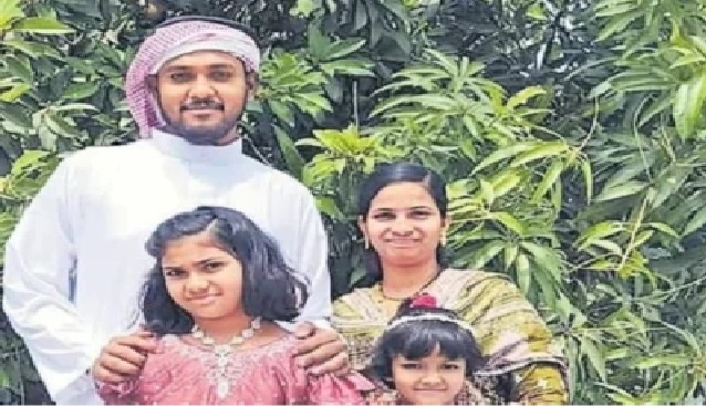 మరో ఆడపిల్ల పుడుతుందనే భయంతో గర్భిణిగా ఉన్న భార్య, ఇద్దరు కుమార్తెలను ముంచి చంపిన తెలంగాణ వ్యక్తి