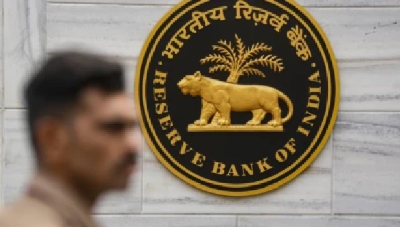 బ్యాంక్ నంబర్ మారదు.. కానీ బ్యాంక్ మారిపోవచ్చు! RBI తీసుకువస్తున్న అదిరిపోయే ‘పోర్టబిలిటీ’ రూల్