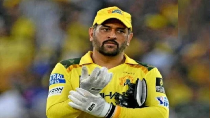 కెప్టెన్ లేని నావలా CSK.. ధోనీ లేకపోతే గెలవడం కష్టమేనా? క్రికెట్ నుండి ఫుట్బాల్ వరకు ‘లెజెండ్స్’ నిష్క్రమణ తర్వాత కుప్పకూలిన జట్లు ఇవే!