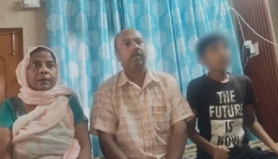 8వ తరగతి విద్యార్థి ‘మాస్టర్ మైండ్’: 10 గంటల ‘డిజిటల్ అరెస్ట్’ నుంచి తల్లిదండ్రులను ఎలా కాపాడాడు? రూ. 6 లక్షలు సేఫ్.. గజదొంగలకే చుక్కలు చూపించిన చిన్నారి!