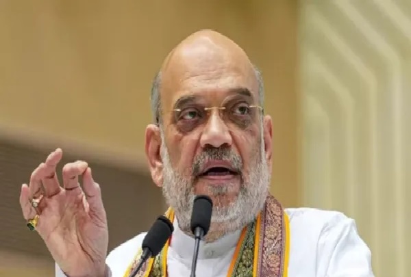 బెంగాల్ బీజేపీ ‘భరోసా పత్రం’: 6 నెలల్లో UCC, నిరుద్యోగులకు రూ. 3000 భృతి.. మమత సర్కార్పై అమిత్ షా ధర్మయుద్ధం!
