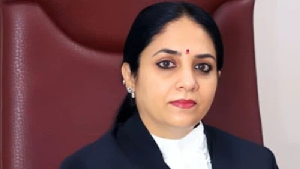 కేజ్రీవాల్ కేసు నుంచి తప్పుకోవాలని కోరుతున్న జస్టిస్ స్వర్ణకాంత శర్మ ఎవరు? ఢిల్లీ రాజకీయాల్లో హైకోర్టు జడ్జి చుట్టూ ముదురుతున్న వివాదం!