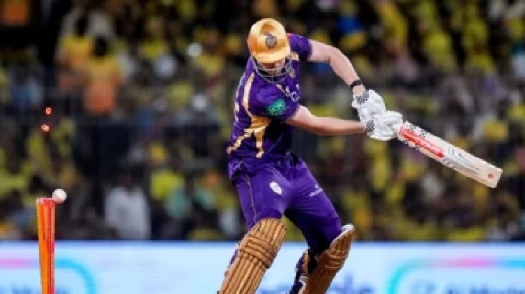 కేకేఆర్ కొంపముంచుతున్న గ్రీన్ ‘ఫ్లాప్’ షో: రూ. 8 కోట్ల గండం.. ఈ డబ్బుతో మరో ‘తిలక్ వర్మ’ను కొనొచ్చు!
