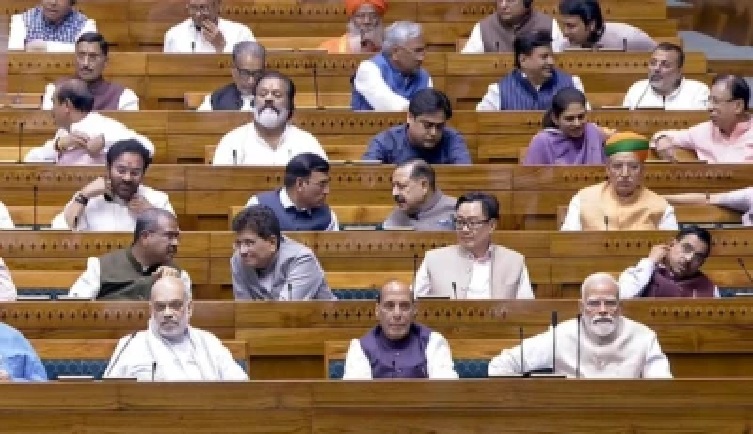 మోదీ సర్కార్‌కు ‘షాక్’: 12 ఏళ్లలో తొలిసారి పార్లమెంట్‌లో ఘోర పరాజయం! అసలు ప్లాన్ ఎక్కడ బెడిసికొట్టింది?