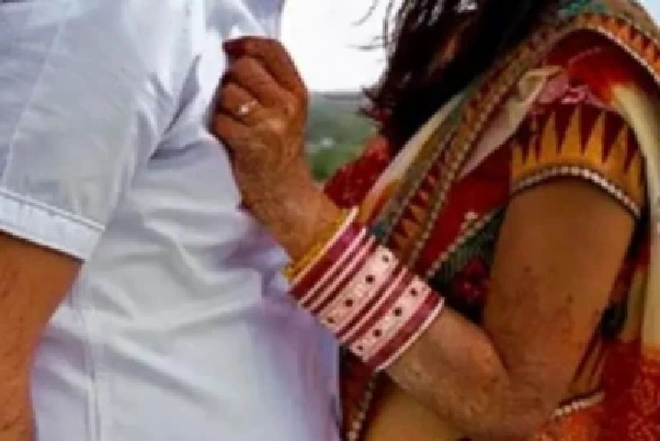 ప్రేమ వివాహం చేసుకున్నా పరాయి పురుషుడితో లవ్ ఎఫైర్; భర్త దారుణ నిర్ణయం, సంసారం రోడ్డున పడి అనాథలైన పిల్లలు