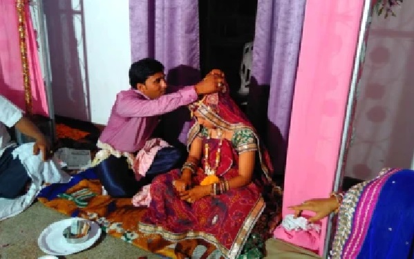 “పనిమనిషితో తప్పు చేస్తూ పట్టుబడటంతో.. భార్యపైనే దాడి”: అను మీనా ఆత్మహత్య కేసు ఎఫ్ఐఆర్లో విస్తుగొలిపే వాస్తవాలు!