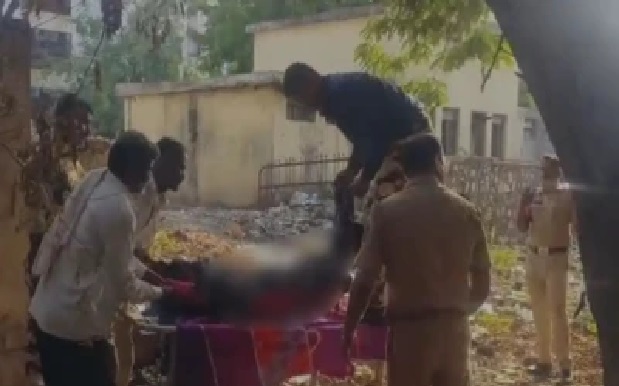 కలికాలం దాపురించింది.. సవతి తల్లి, కొడుకు మధ్య అక్రమ సంబంధం: చివరికి విషాదాంతమైన వారి బతుకులు!