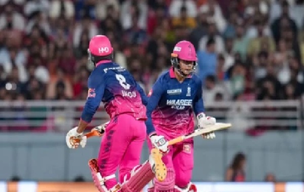 మరో ప్రపంచ రికార్డు సృష్టించిన వైభవ్ సూర్యవంశీ.. 15 ఏళ్ల వయసులోనే ఐపీఎల్ చరిత్రలో సరికొత్త అధ్యాయం!