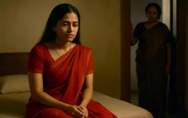 శోభనం రోజున రక్తపు మరకలు లేవని కోడలి కన్యత్వంపై అత్త అనుమానం.. వేధింపులు భరించలేక మహిళ సంచలన నిర్ణయం!
