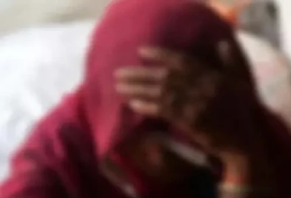 గెస్ట్ హౌస్లో ఇద్దరు సోదరీమణులపై గ్యాంగ్రేప్; అపహరించుకుపోయిన ఆటో డ్రైవర్