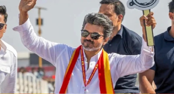 విజయ్ ముఖ్యమంత్రి కాలేరా? మెజారిటీ లేని TVK; తమిళనాడులో రాష్ట్రపతి పాలన విధిస్తారా? ముందన్న మార్గాలివే!