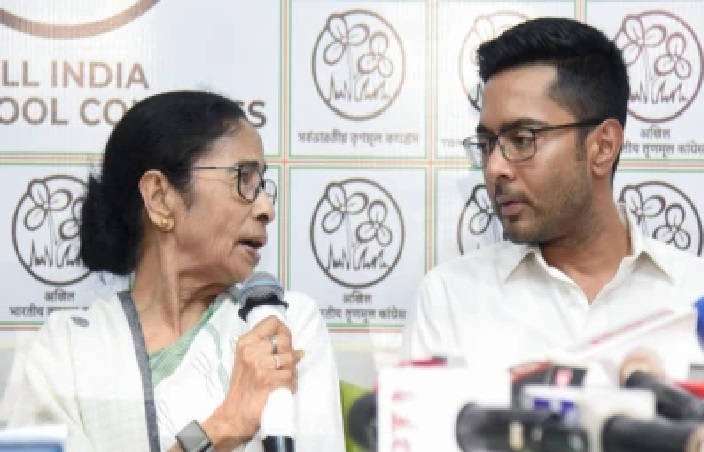 పశ్చిమ బెంగాల్ ఓటమి తర్వాత టీఎంసీలో అభిషేక్ బెనర్జీకి వ్యతిరేకంగా పెరుగుతున్న స్వరాలు