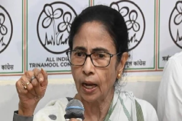 సువేందు అధికారి సీఎం కావడమే మమతా బెనర్జీ గర్జన; విపక్షాలకు భారీ పిలుపు