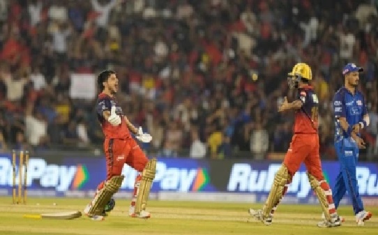 RCB vs MI మ్యాచ్ చివరి బంతికి ఏం జరిగింది? రాజ్ బావా ఆ తప్పు చేయకపోయి ఉంటే ముంబై గెలిచేది!