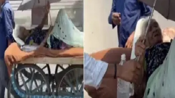 “నడుము ఎముక విరిగిన స్థితిలో కూడా ఇలాగేనా?” పెన్షన్ కోసం ఇబ్బంది పడిన 73 ఏళ్ల వృద్ధురాలు.. ఇంటికే వచ్చిన అధికారులు..!!