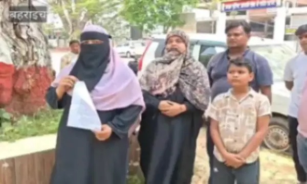 ఘోరం: కోడలిపై కత్తి చూపించి మామ అత్యాచారం.. ఫోన్లో ‘తీన్ తలాక్’ చెప్పిన భర్త.. ఇద్దరిపై ఎఫ్ఐఆర్ (FIR) నమోదు!