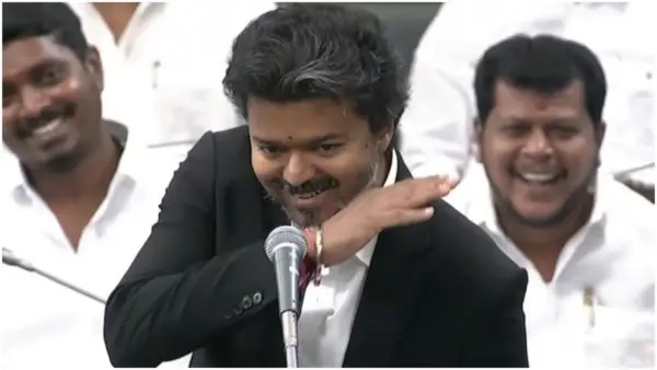 సినీ ప్రస్థానం నుండి స్టాలిన్పై విమర్శల వరకు.. అసెంబ్లీలో ముఖ్యమంత్రి విజయ్ ఎన్ని నిమిషాలు మాట్లాడారు?