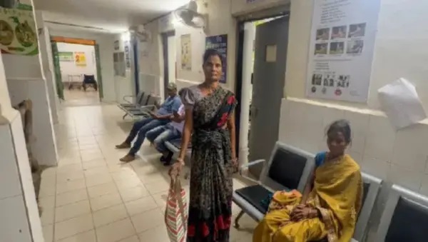 “మన దేశ మహిళలకు ధైర్యం ఎక్కువే!”.. చికిత్స కోసం ప్రాణాలతో ఉన్న పామును ఆసుపత్రికి తెచ్చిన మహిళ..   గుండె నిబ్బరం చూసి డాక్టర్లు షాక్..!!!