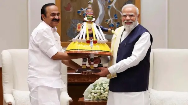 కేరళలో అమల్లోకి ‘పీఎం శ్రీ’ పథకం.. కానీ కాంగ్రెస్ సీఎం వేసిన స్కెచ్కు హస్తిన కూడా షాక్!